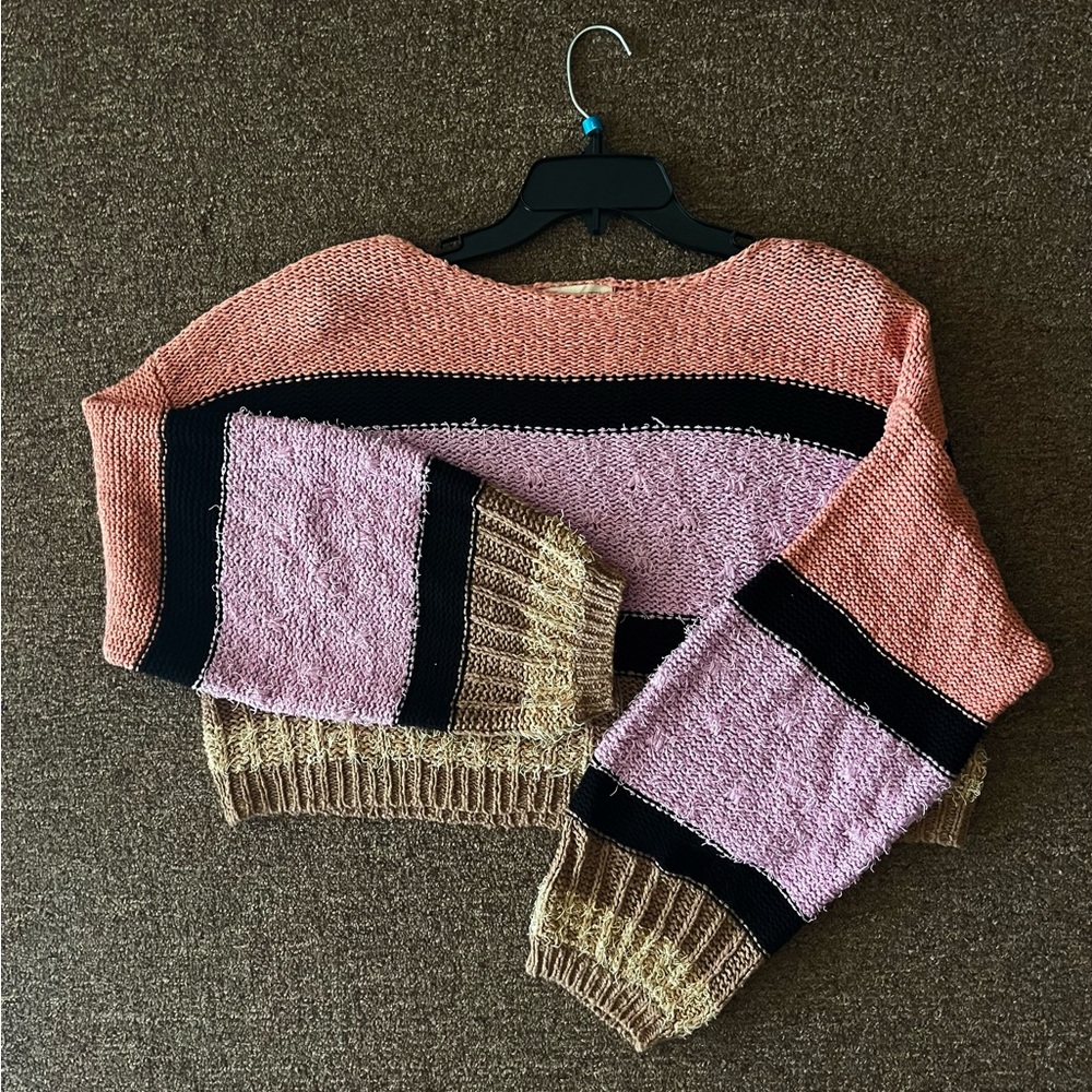 NWOT Urban Outfitters cotton mix cropped sweater